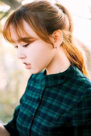 青青河边草下一句