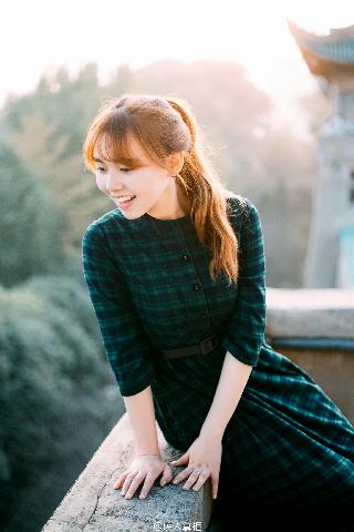 成色18K1.8811.7V18K1.8811.7V