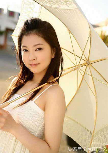 她在丈夫面前被耍了