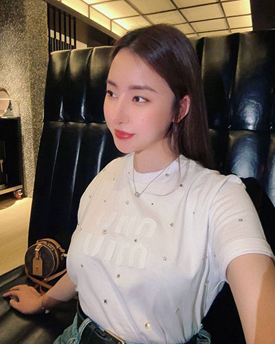 泡在我家的辣妹